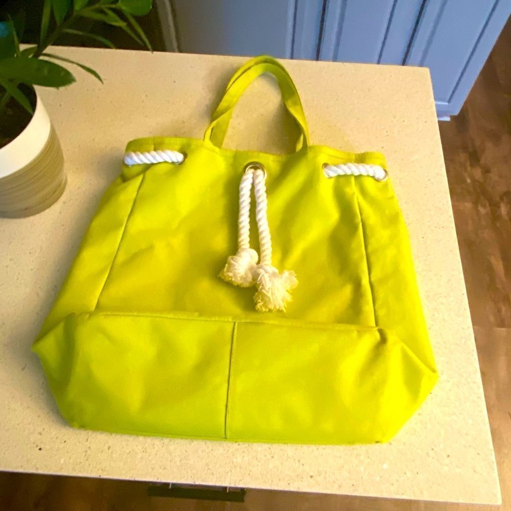Clinique women’s tote bag, NWOT